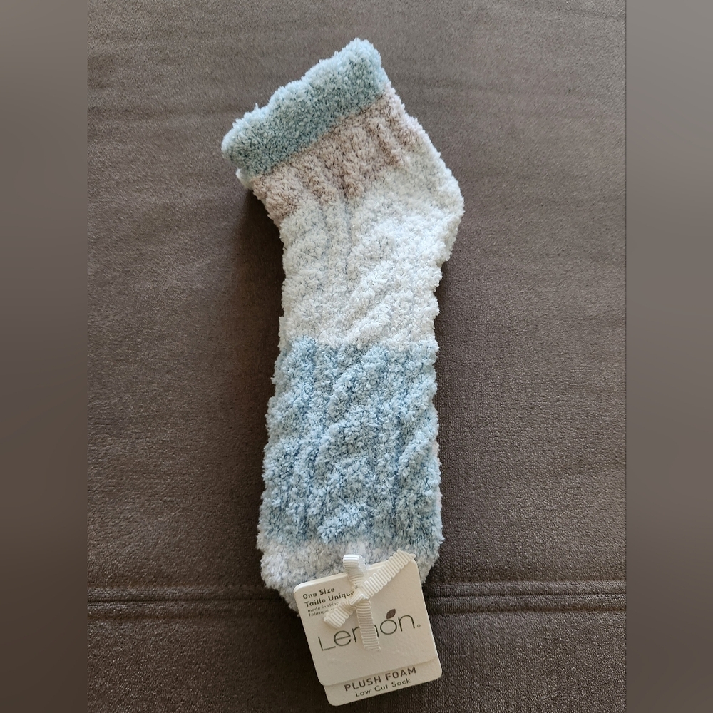 Lemon Plush Foam Low Cut Socks -2 PAIRS **NEW